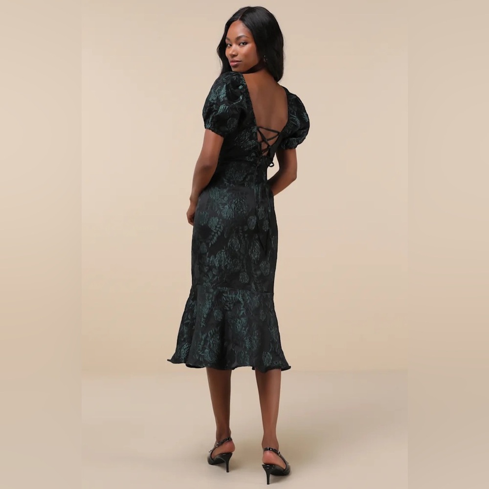 NWT Lulus Black and Emerald Trumpet Midi Dress - Picture 3 of 4